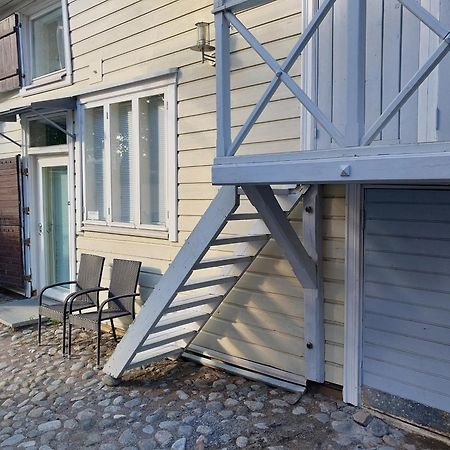 Uniikki Talo Kirjastosilta - Unique House At Centre Apartment Турку Екстериор снимка
